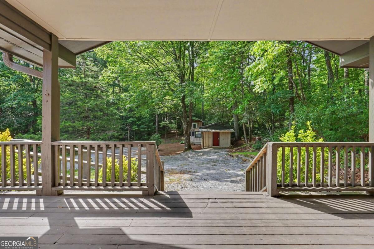 172 Fred Henry Lane Clayton GA 30525
