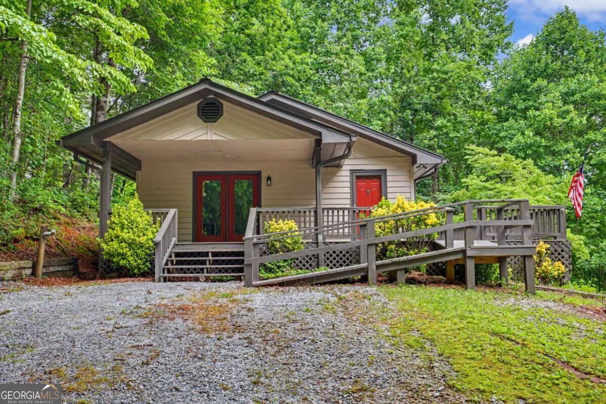 172 Fred Henry Lane Clayton GA 30525