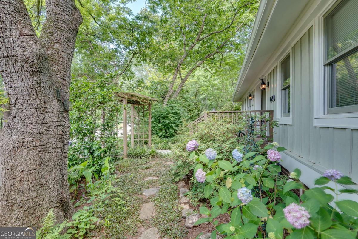 4621 Lakeshore Drive Pine Lake GA 30072