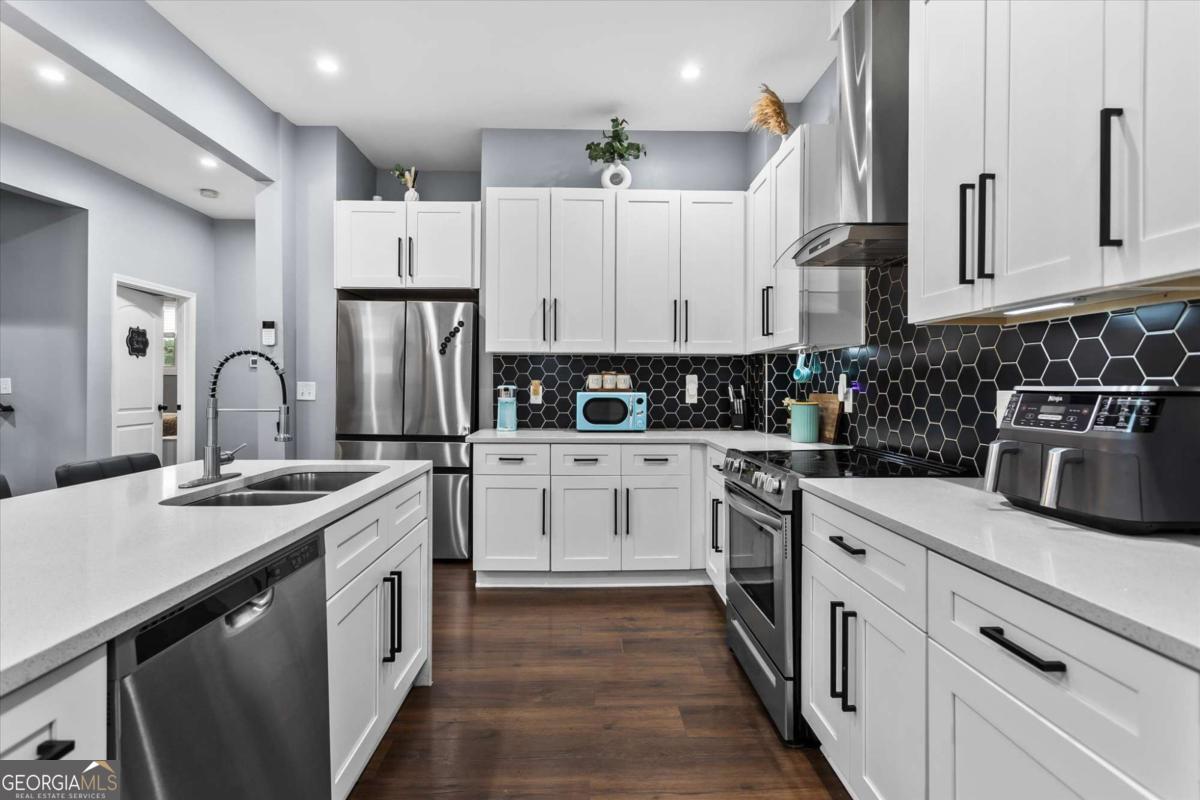3216 Dogwood Drive Atlanta GA 30354