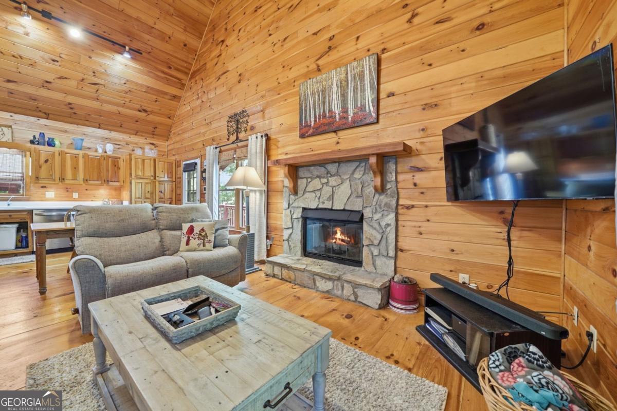 105 Blackberry Falls Court Ellijay GA 30536