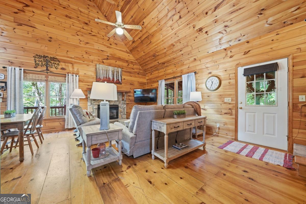 105 Blackberry Falls Court Ellijay GA 30536