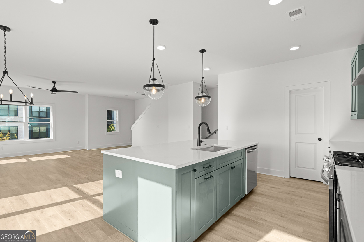 369 King's Landing Hapeville GA 30354