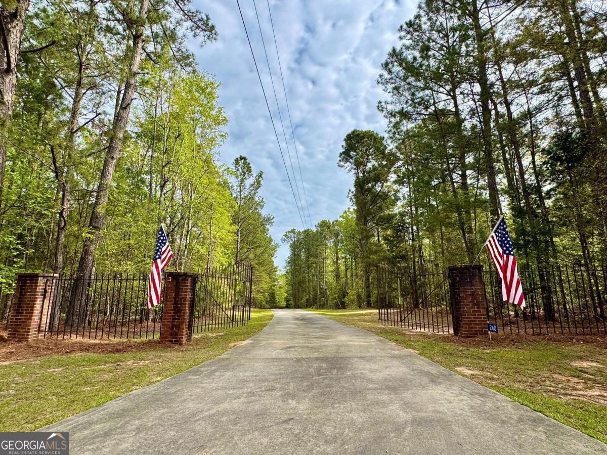 260 Black Springs Road NE Milledgeville GA 31061