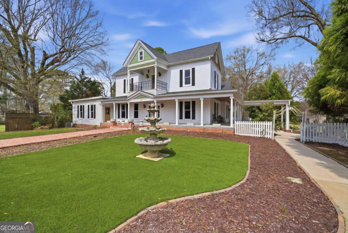 108 King Street Adairsville GA 30103