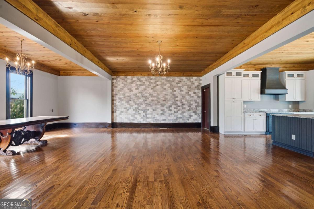 108 King Street Adairsville GA 30103