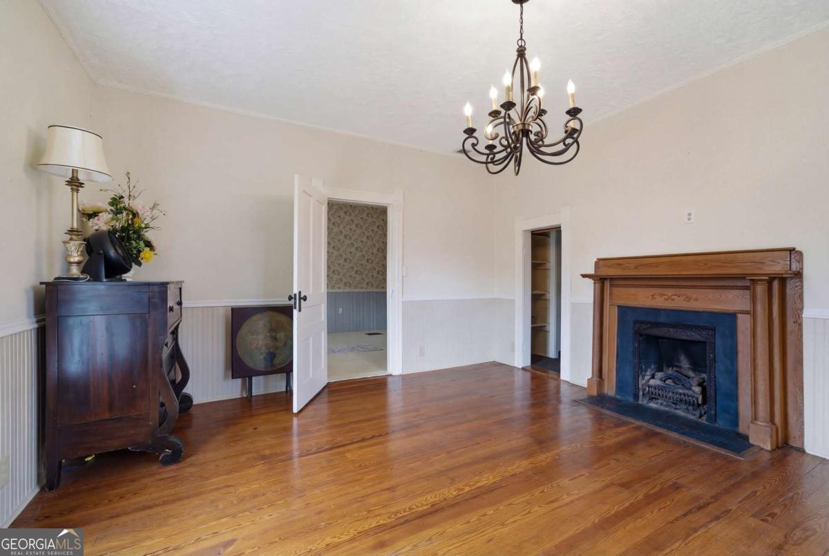 108 King Street Adairsville GA 30103