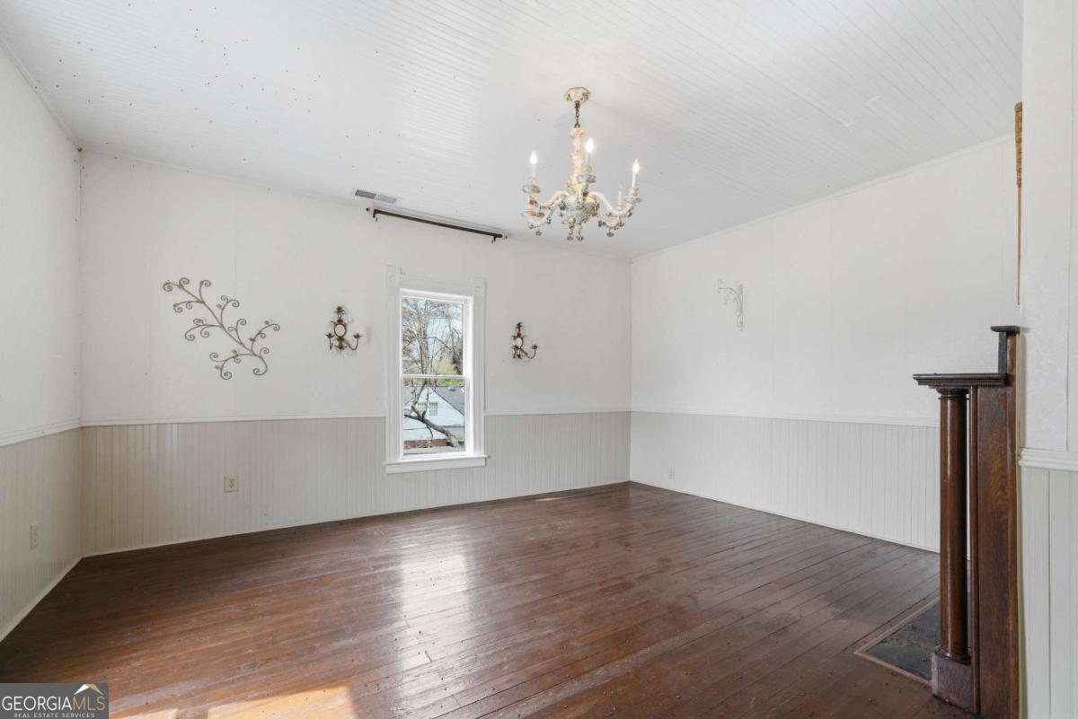 108 King Street Adairsville GA 30103