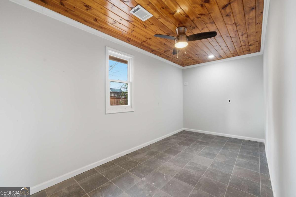 108 King Street Adairsville GA 30103