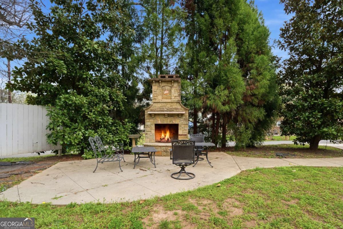 108 King Street Adairsville GA 30103