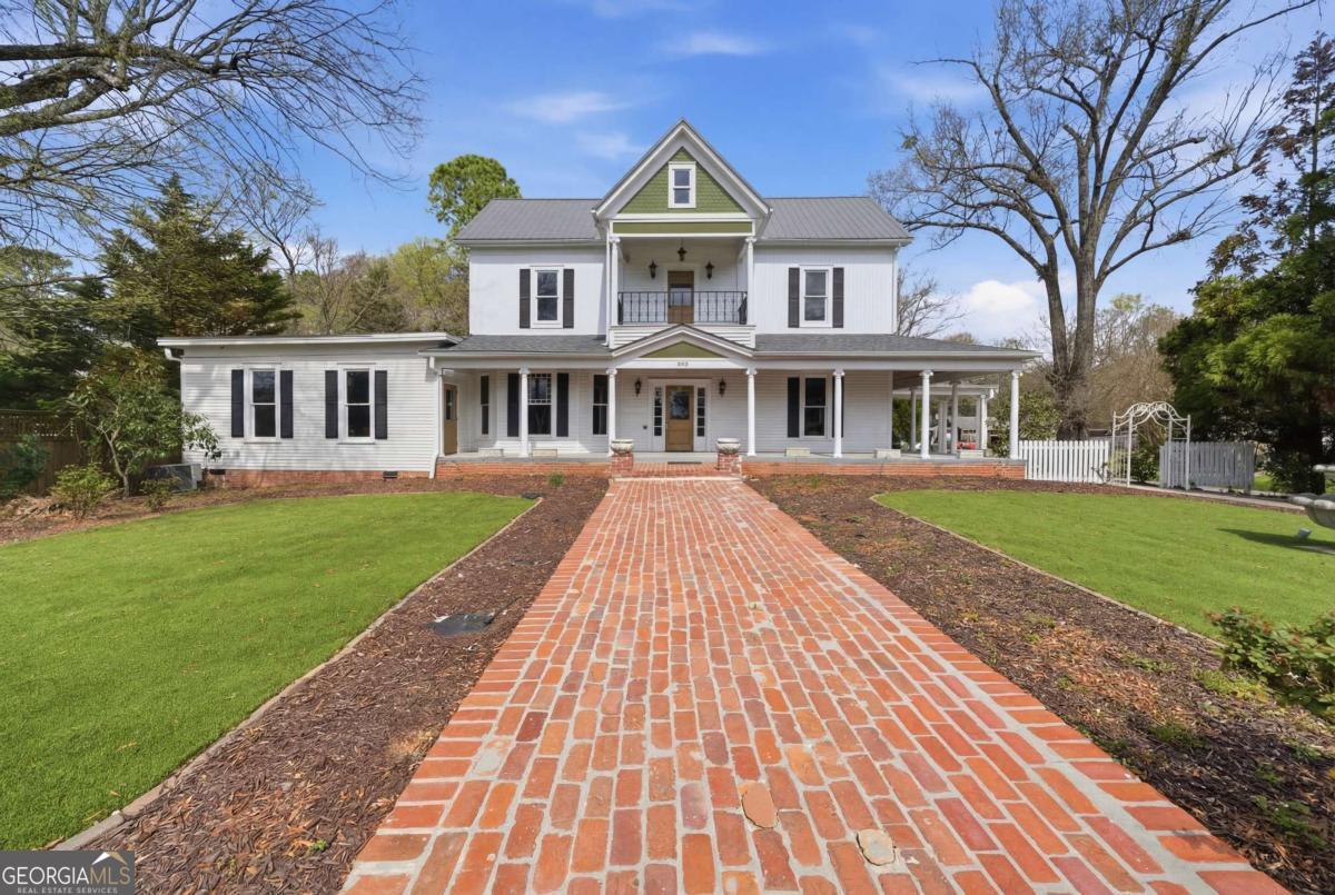 108 King Street Adairsville GA 30103