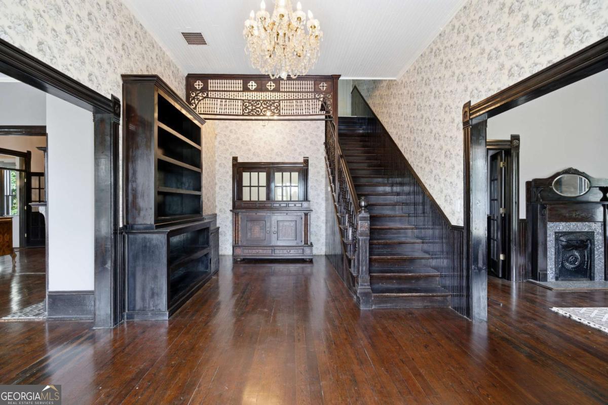 108 King Street Adairsville GA 30103