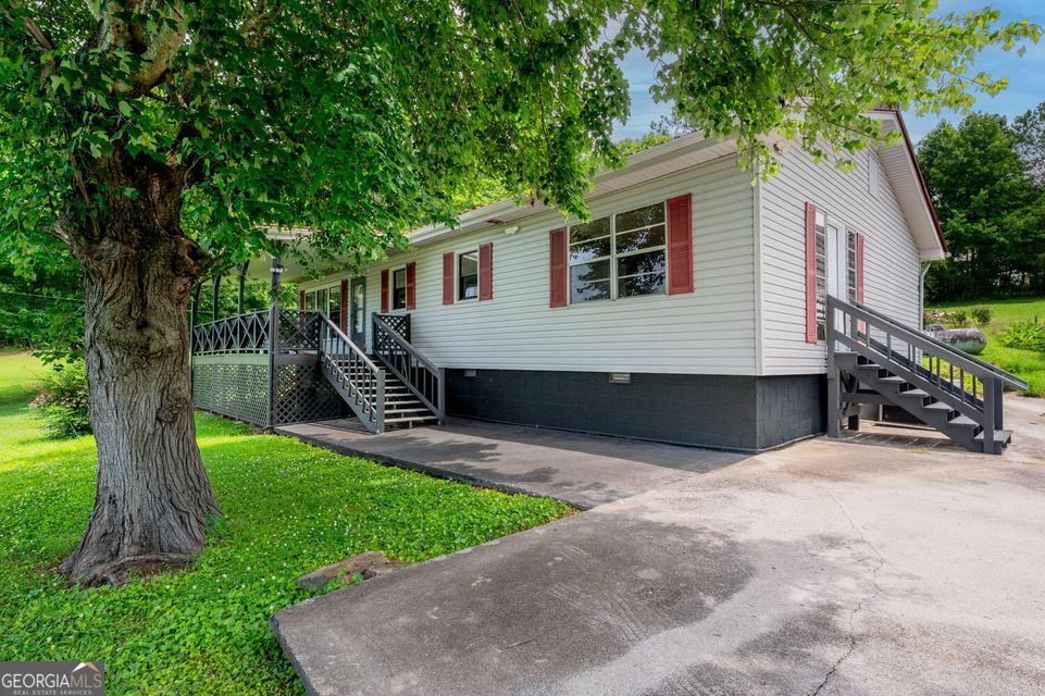 1041 Round Pond Road Lafayette GA 30728
