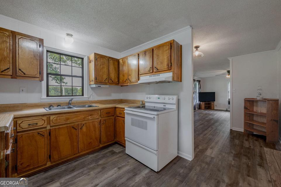 1041 Round Pond Road Lafayette GA 30728
