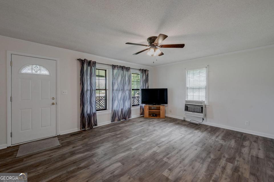 1041 Round Pond Road Lafayette GA 30728