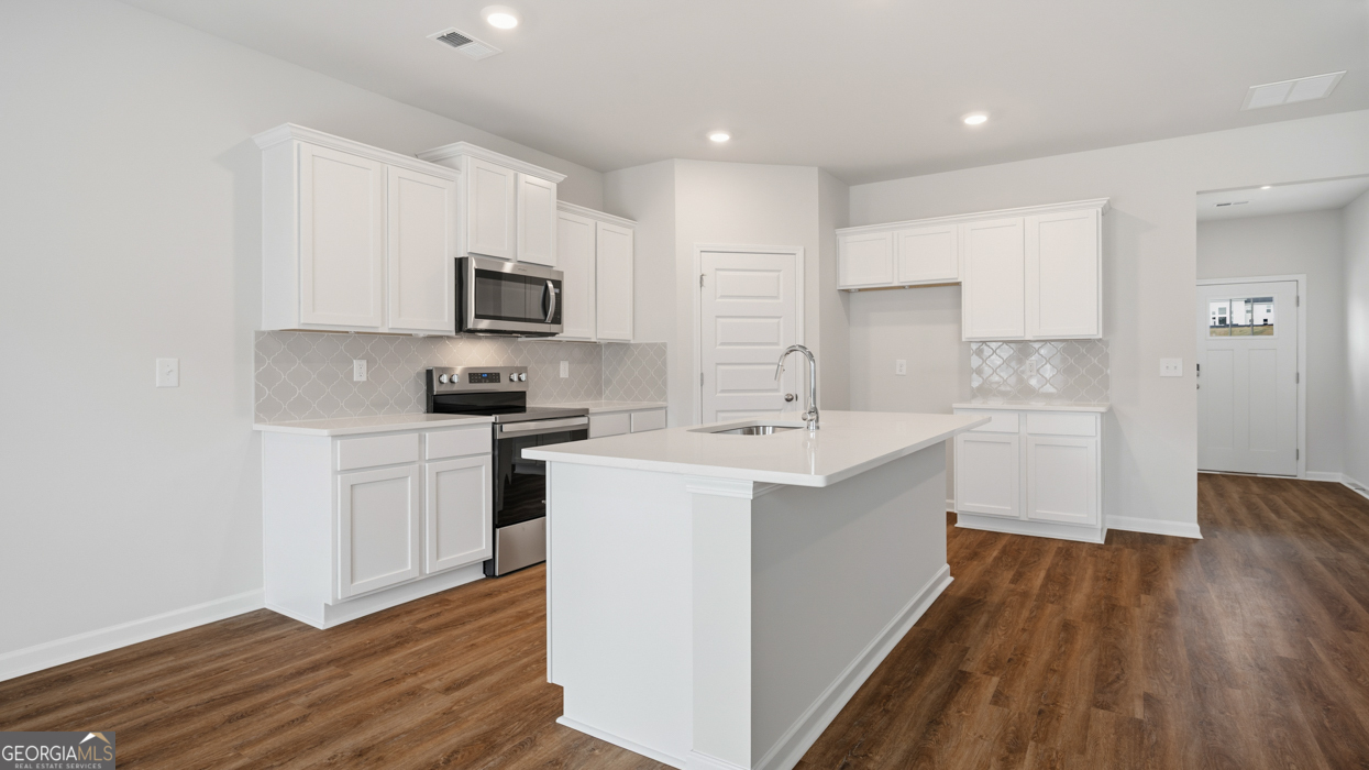 565 Great Salt Lane Hoschton GA 30548