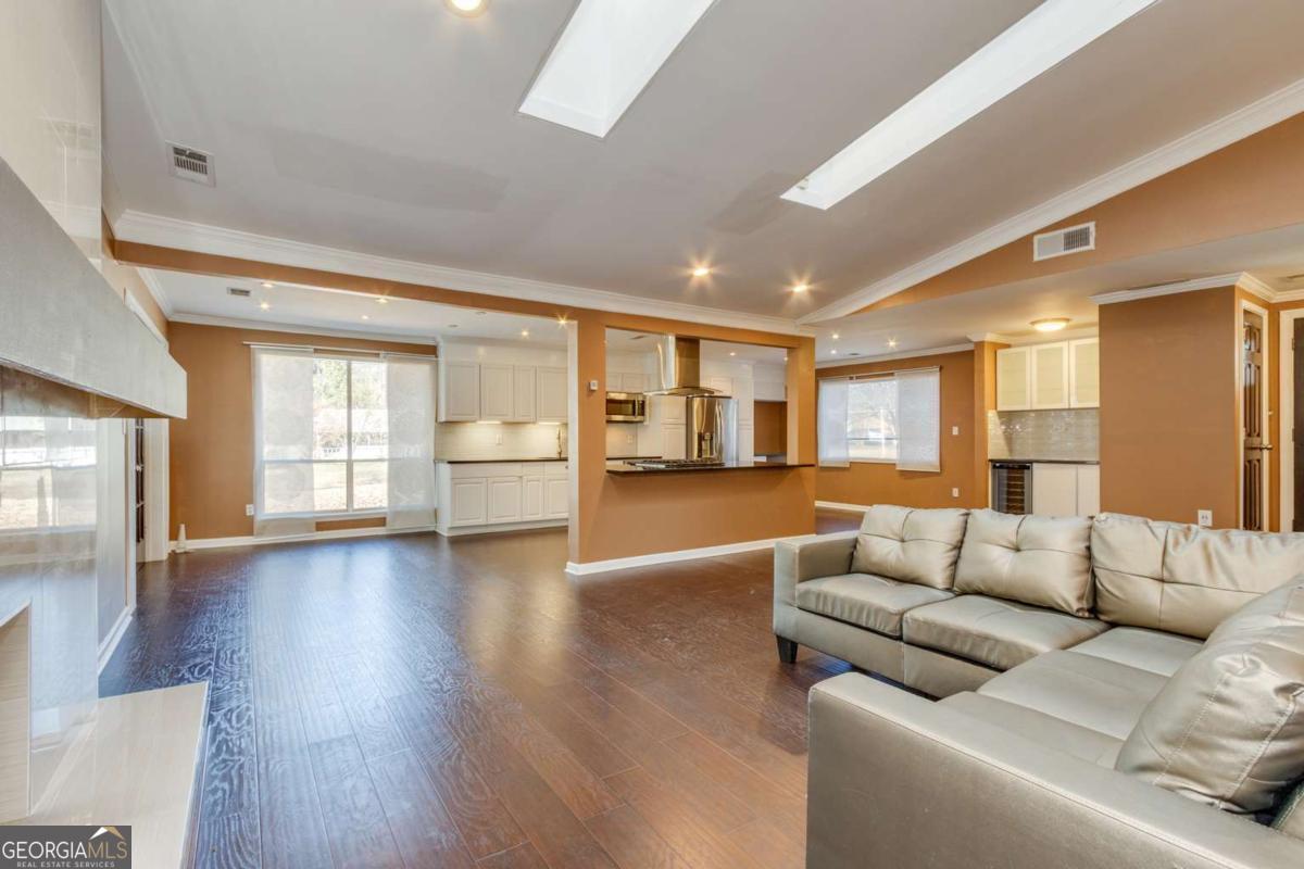 1050 Terramont Drive Roswell GA 30076