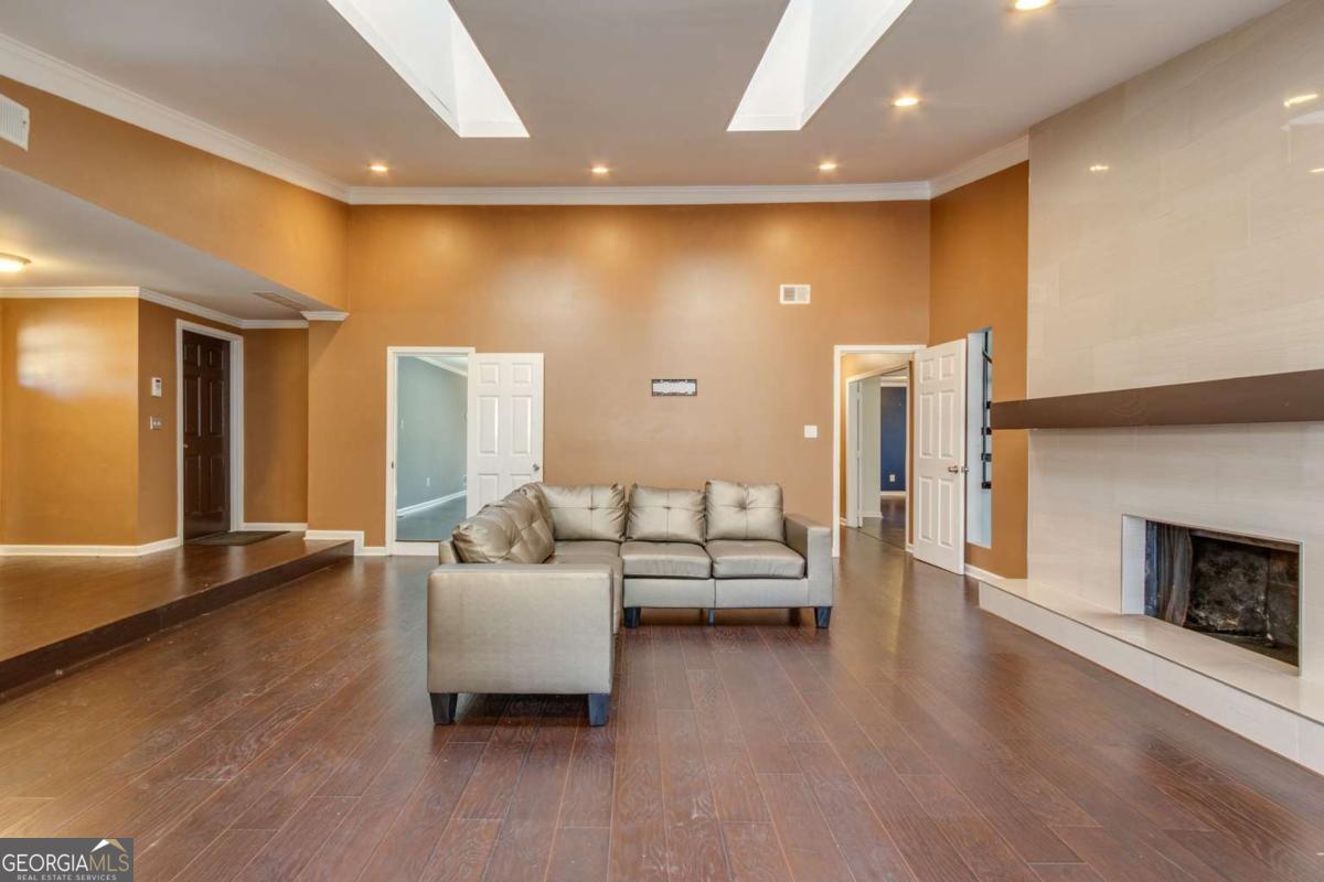 1050 Terramont Drive Roswell GA 30076