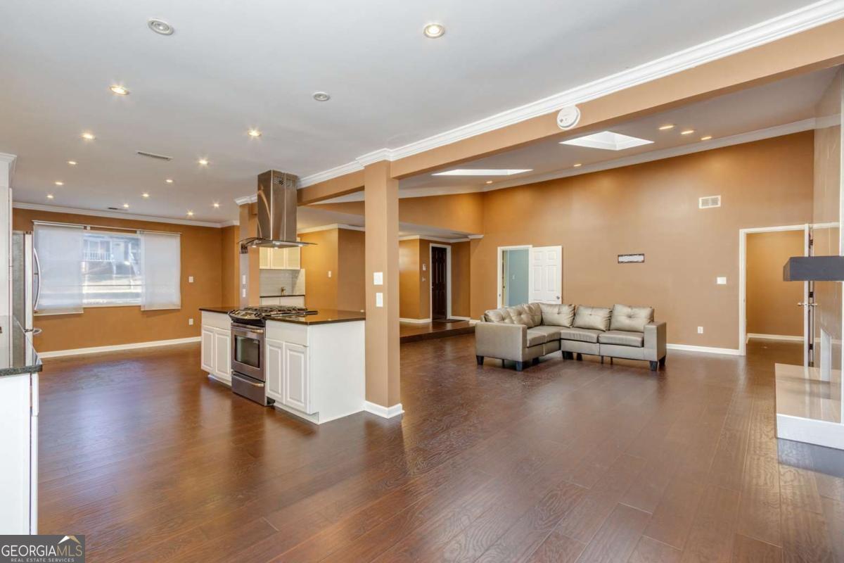 1050 Terramont Drive Roswell GA 30076