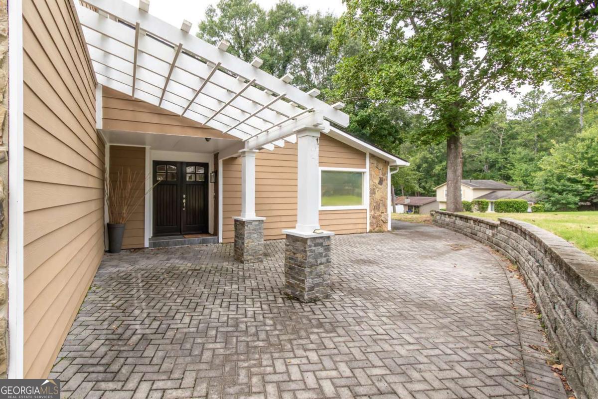 1050 Terramont Drive Roswell GA 30076