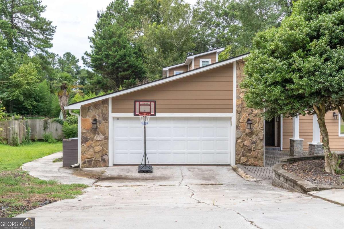 1050 Terramont Drive Roswell GA 30076