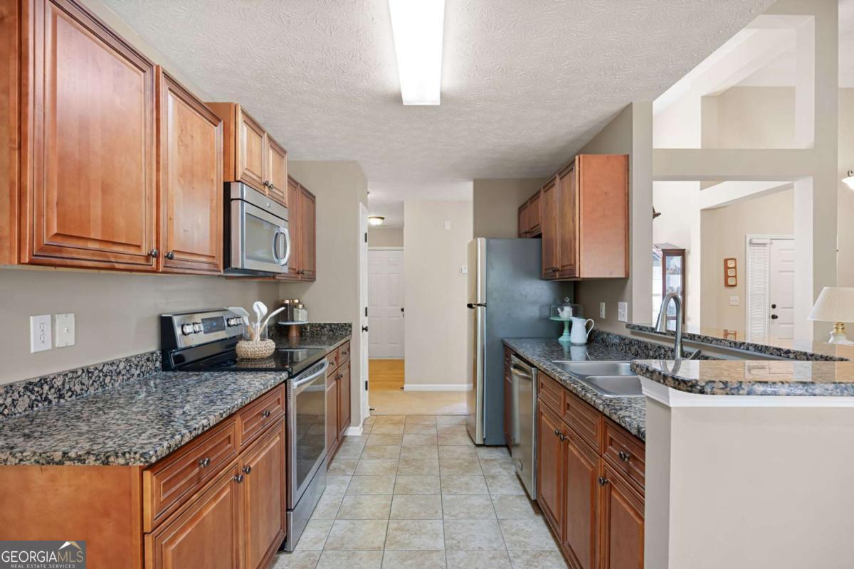 3390 English Oaks Drive NW Kennesaw GA 30144