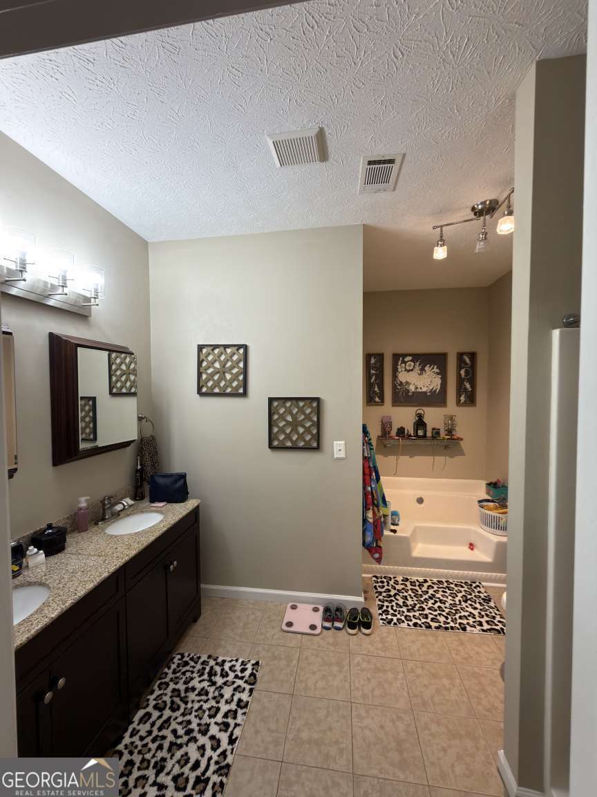 8590 Kencrest Drive Winston GA 30187