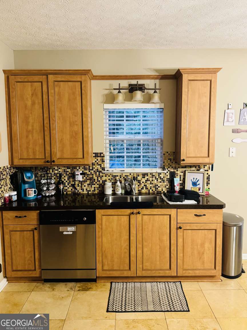 8590 Kencrest Drive Winston GA 30187