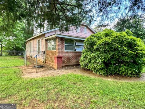200 Midway Crossing Cornelia GA 30531