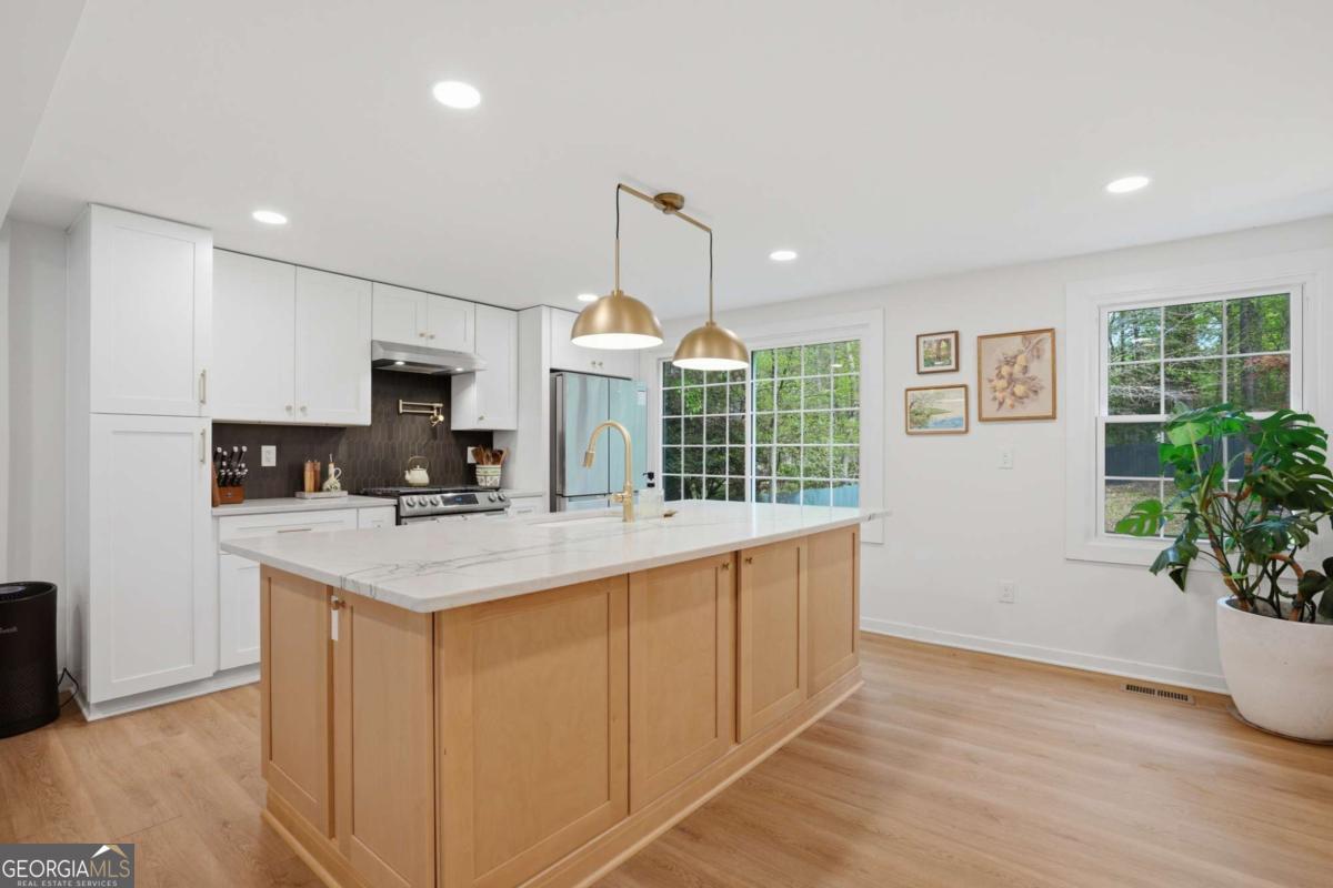 120 Hillside Lane Roswell GA 30076