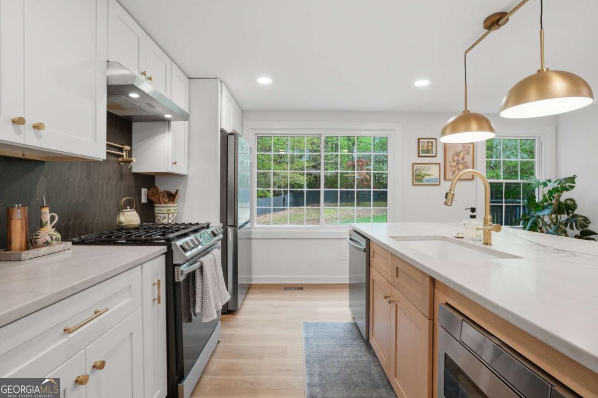 120 Hillside Lane Roswell GA 30076