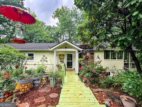 131 Scarlet Oak Drive Cleveland GA 30528