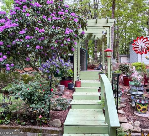 131 Scarlet Oak Drive Cleveland GA 30528