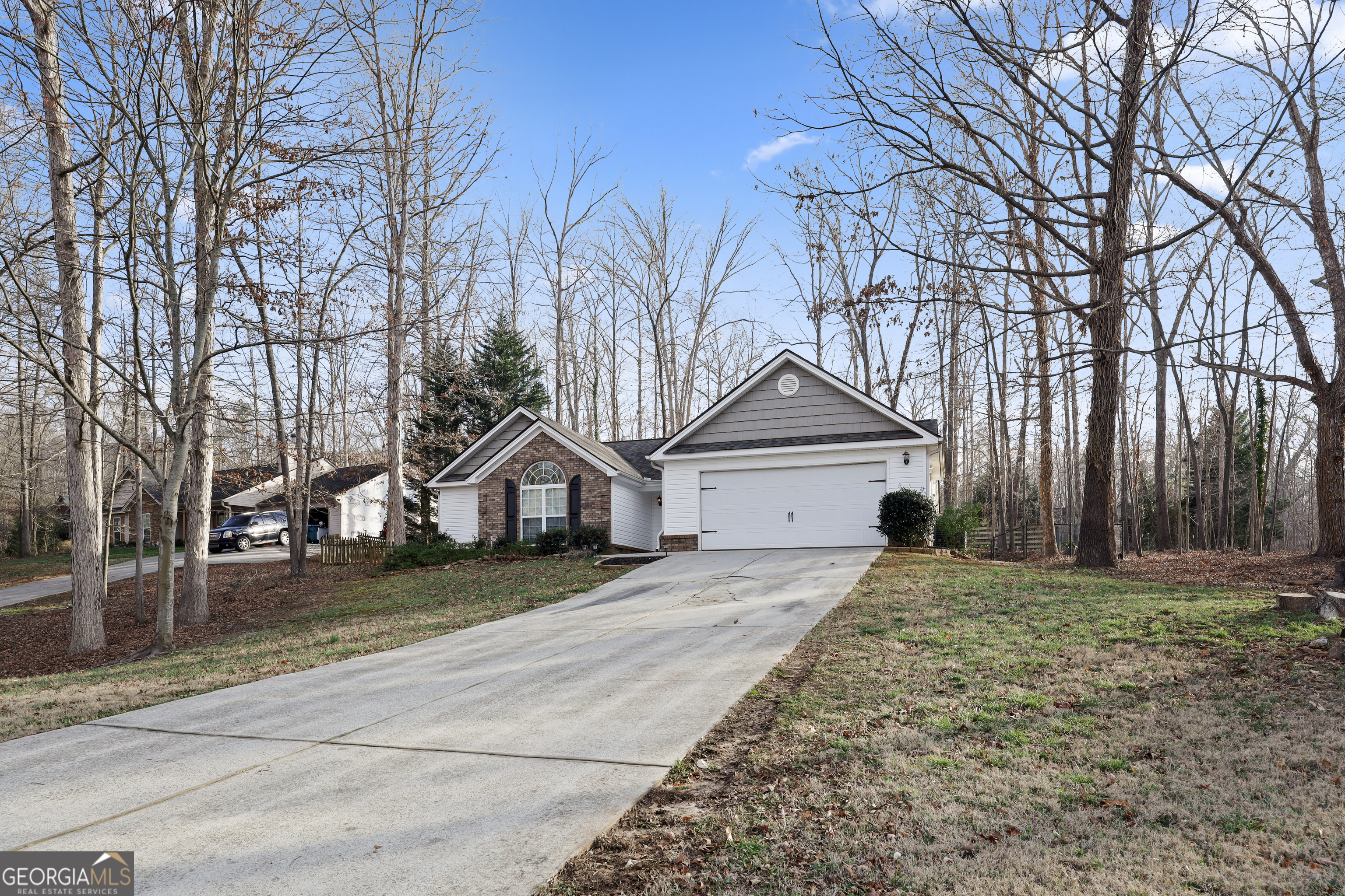 162 Oak View Drive Hull GA 30646