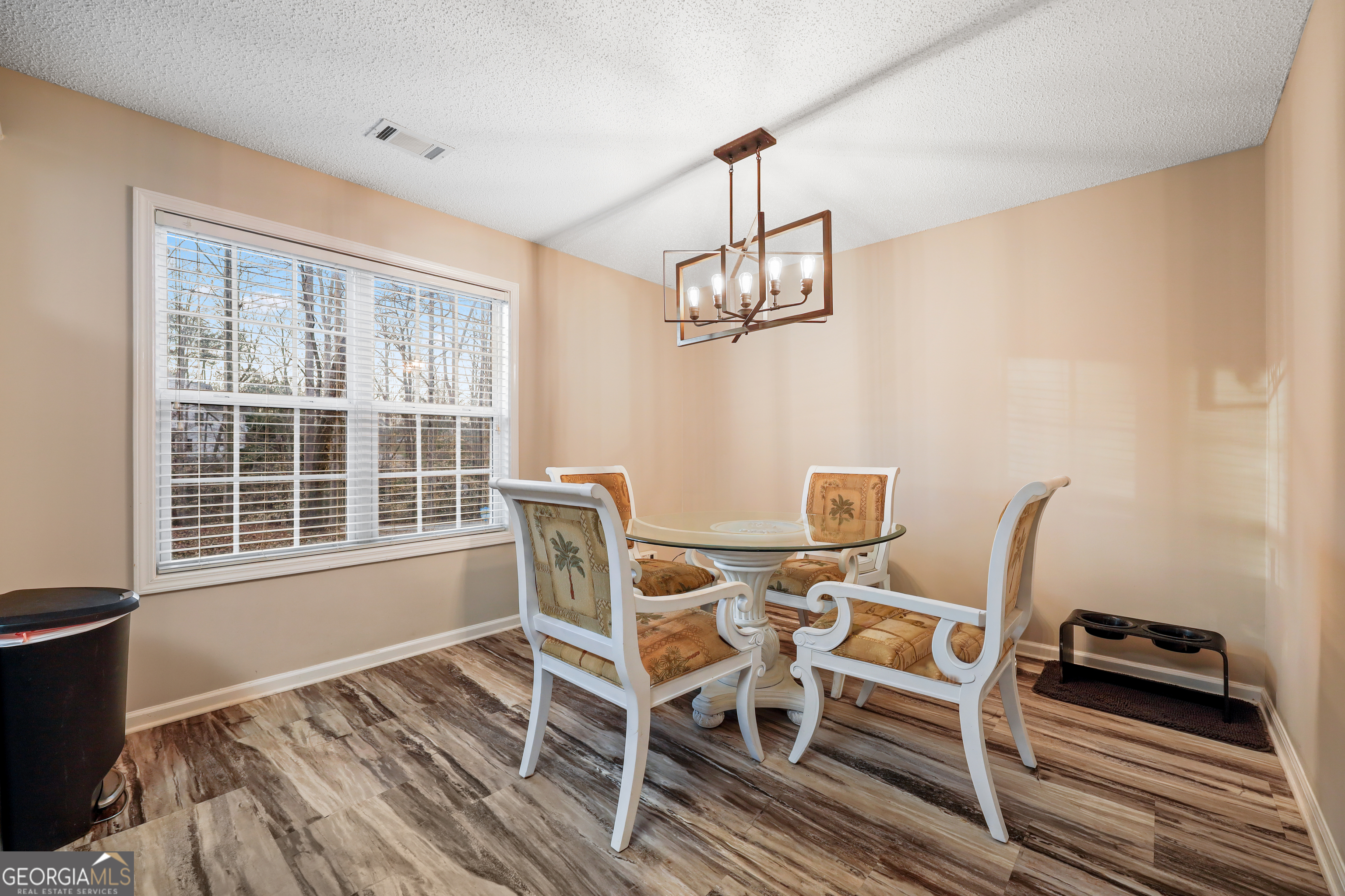 162 Oak View Drive Hull GA 30646
