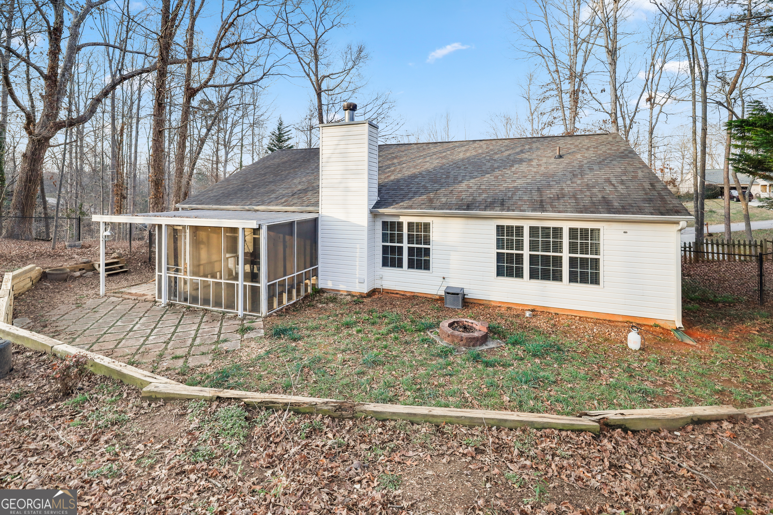162 Oak View Drive Hull GA 30646