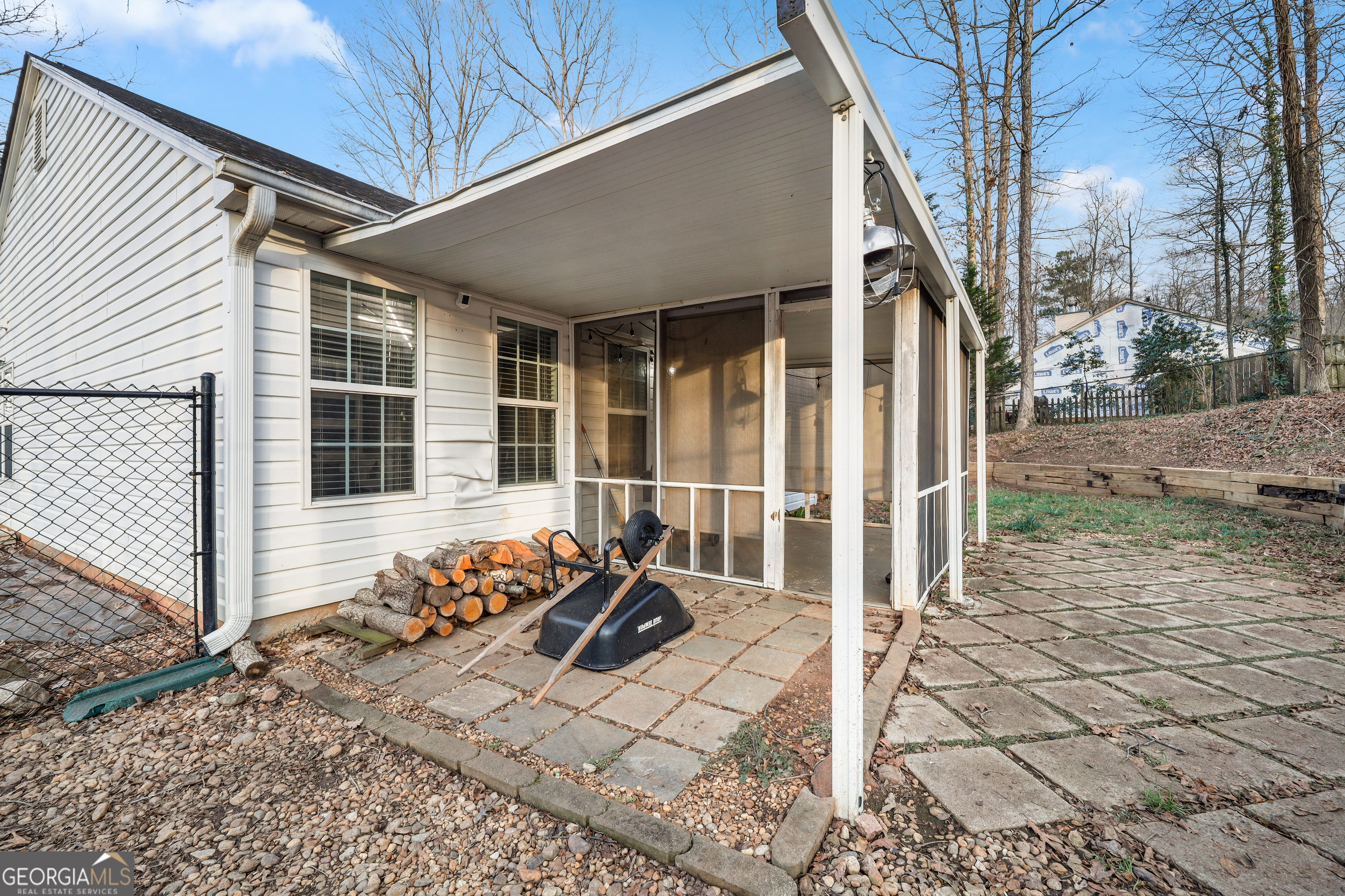 162 Oak View Drive Hull GA 30646