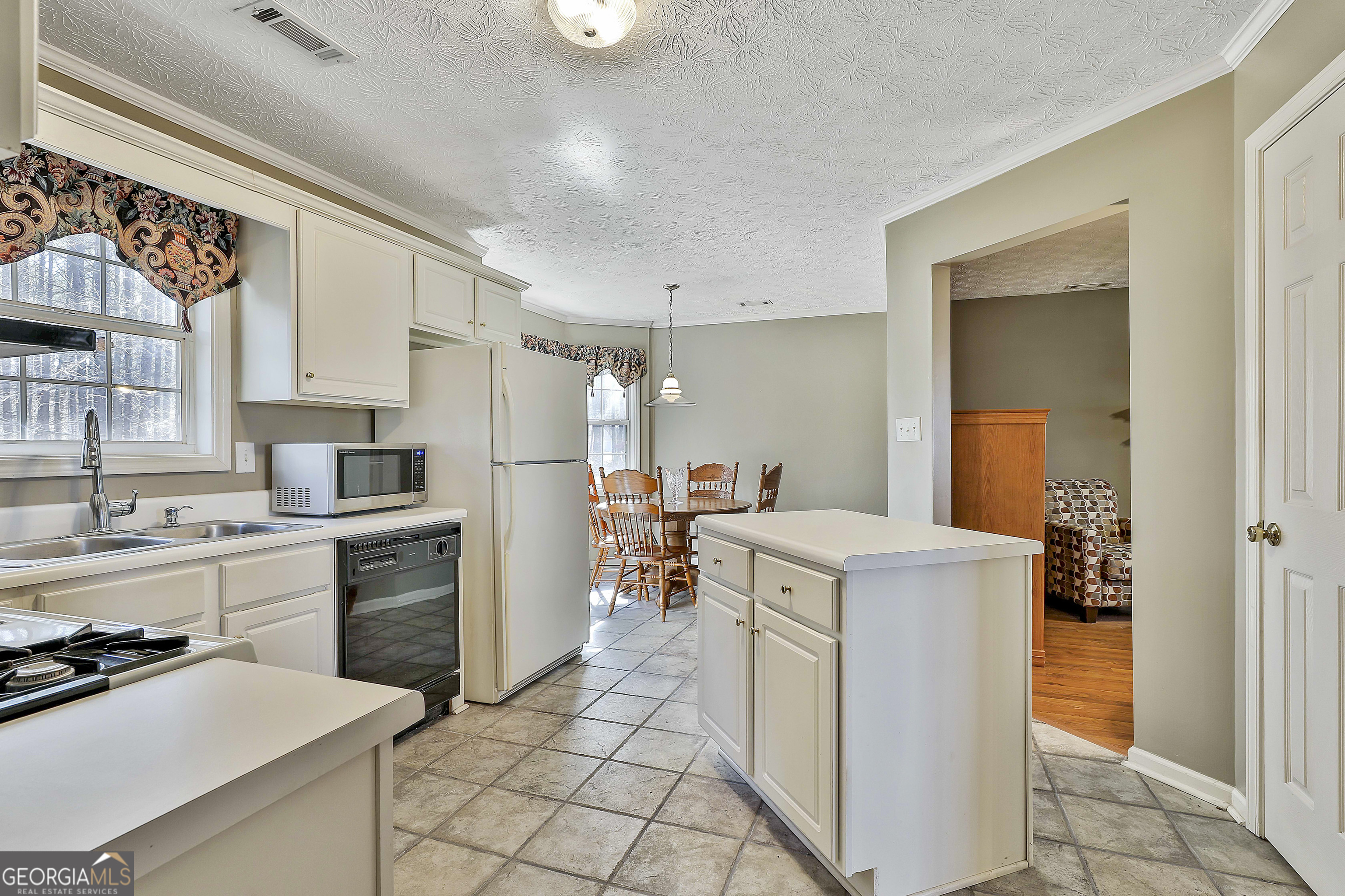 809 Lora Smith Road Newnan GA 30265