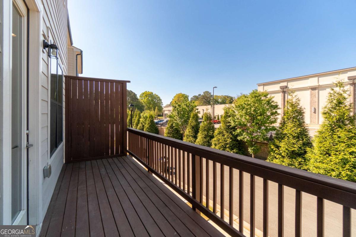 615 Fair View Circle Roswell GA 30076