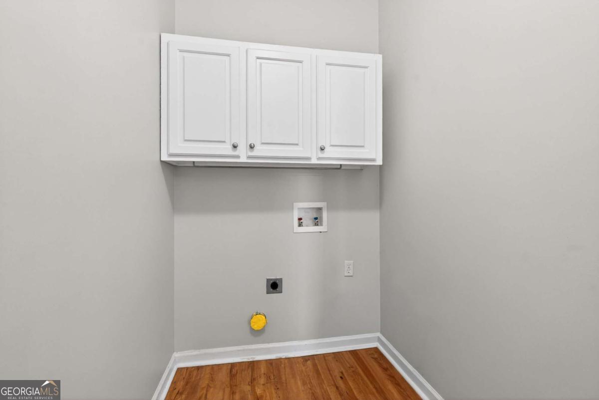 4210 Oakwood Road Oakwood GA 30566