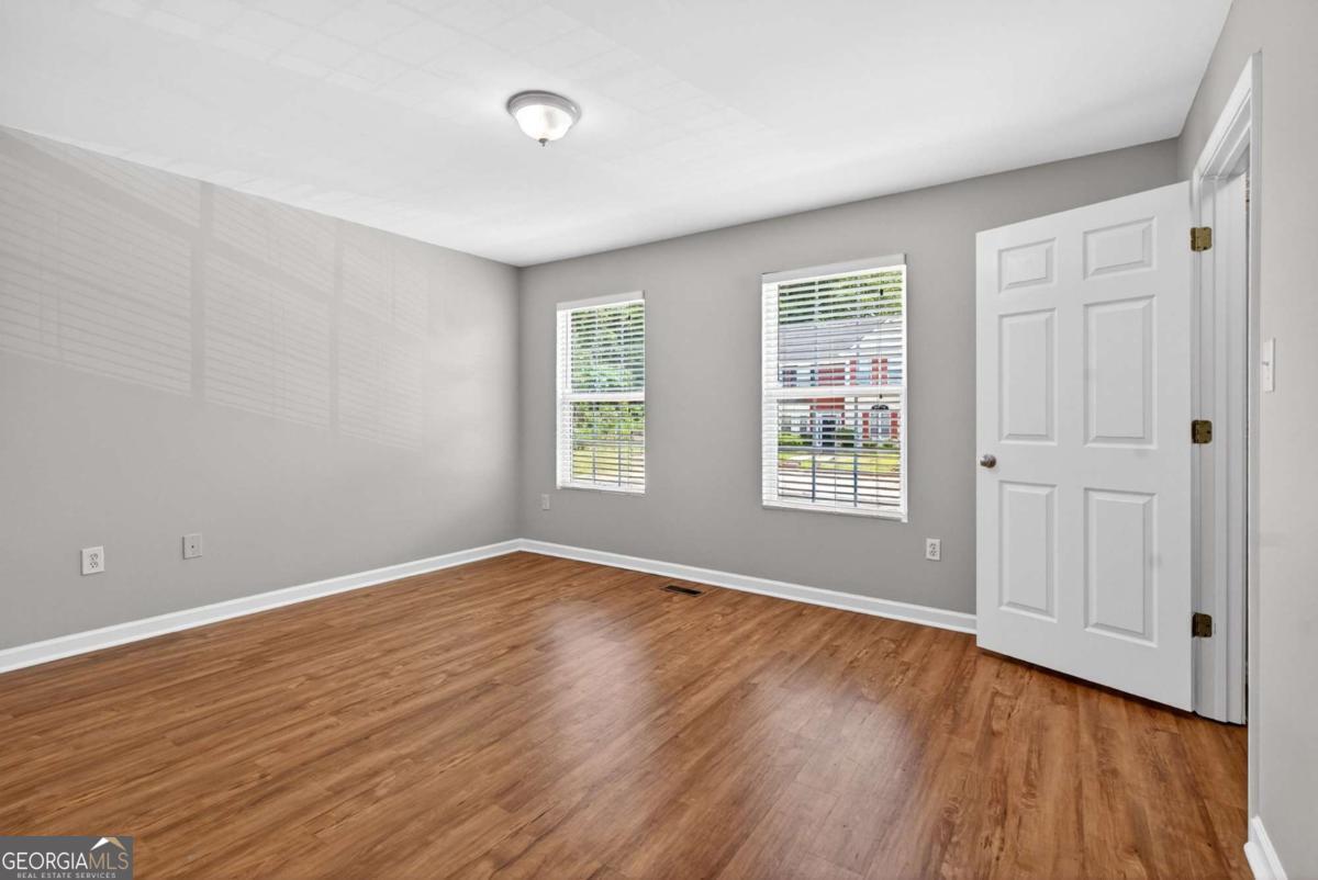 4210 Oakwood Road Oakwood GA 30566