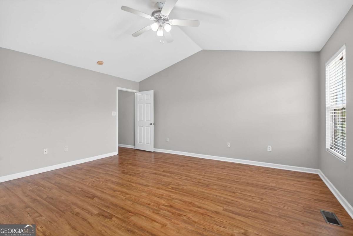 4210 Oakwood Road Oakwood GA 30566