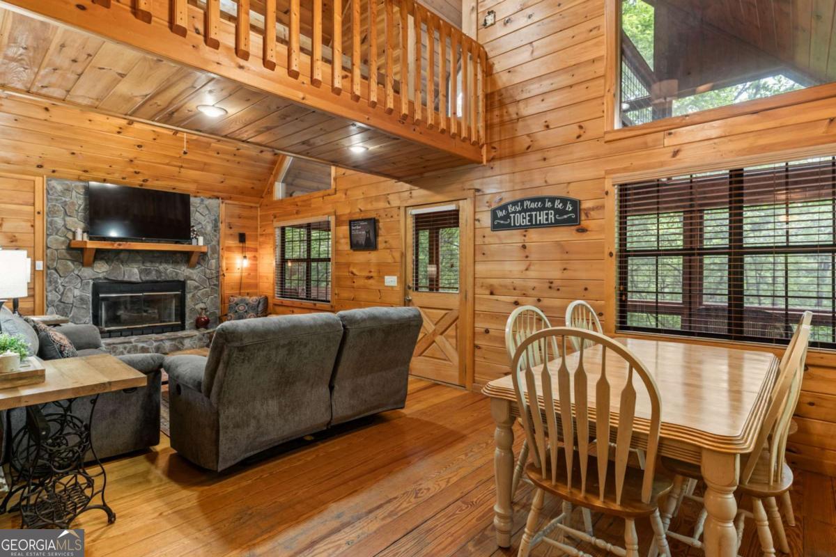 294 Oakwood Trail Mineral Bluff GA 30559