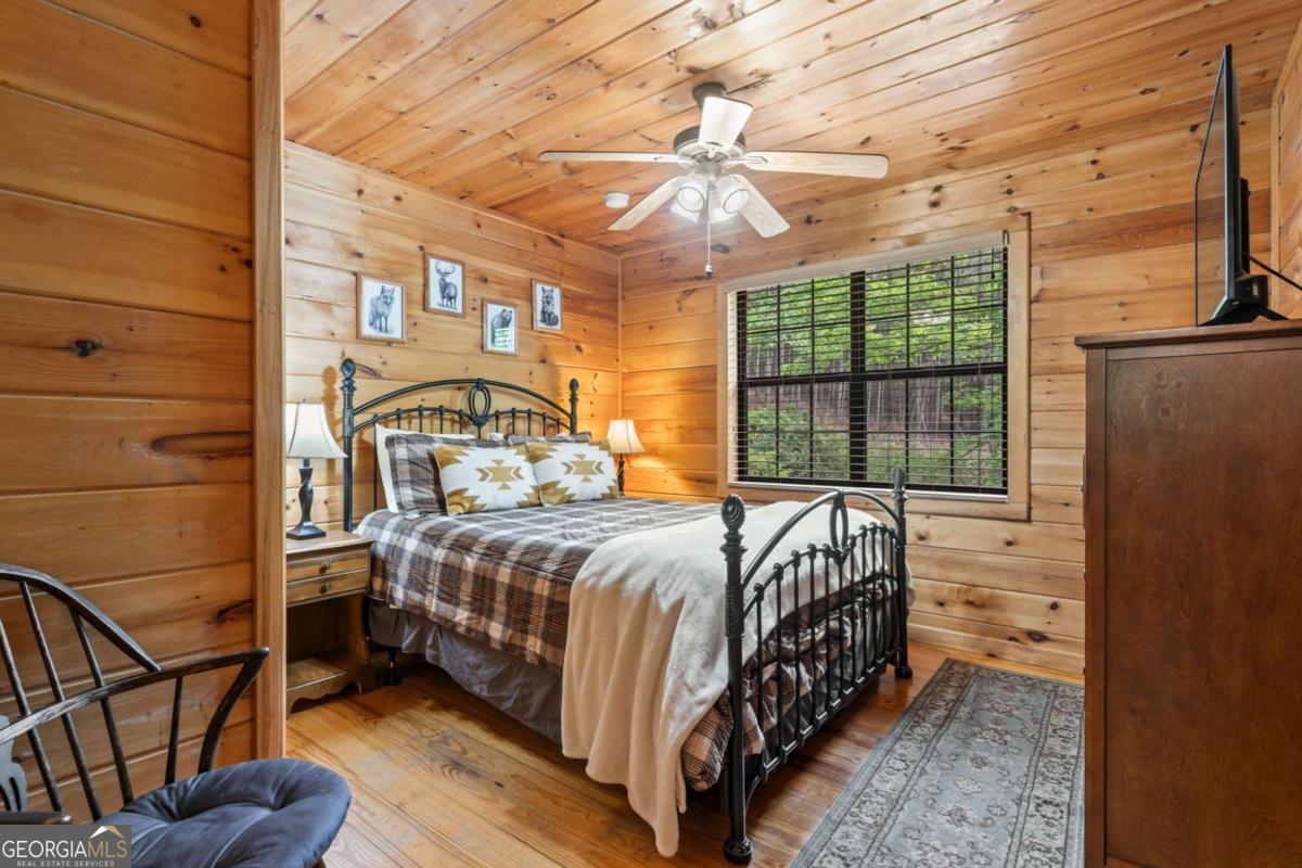 294 Oakwood Trail Mineral Bluff GA 30559