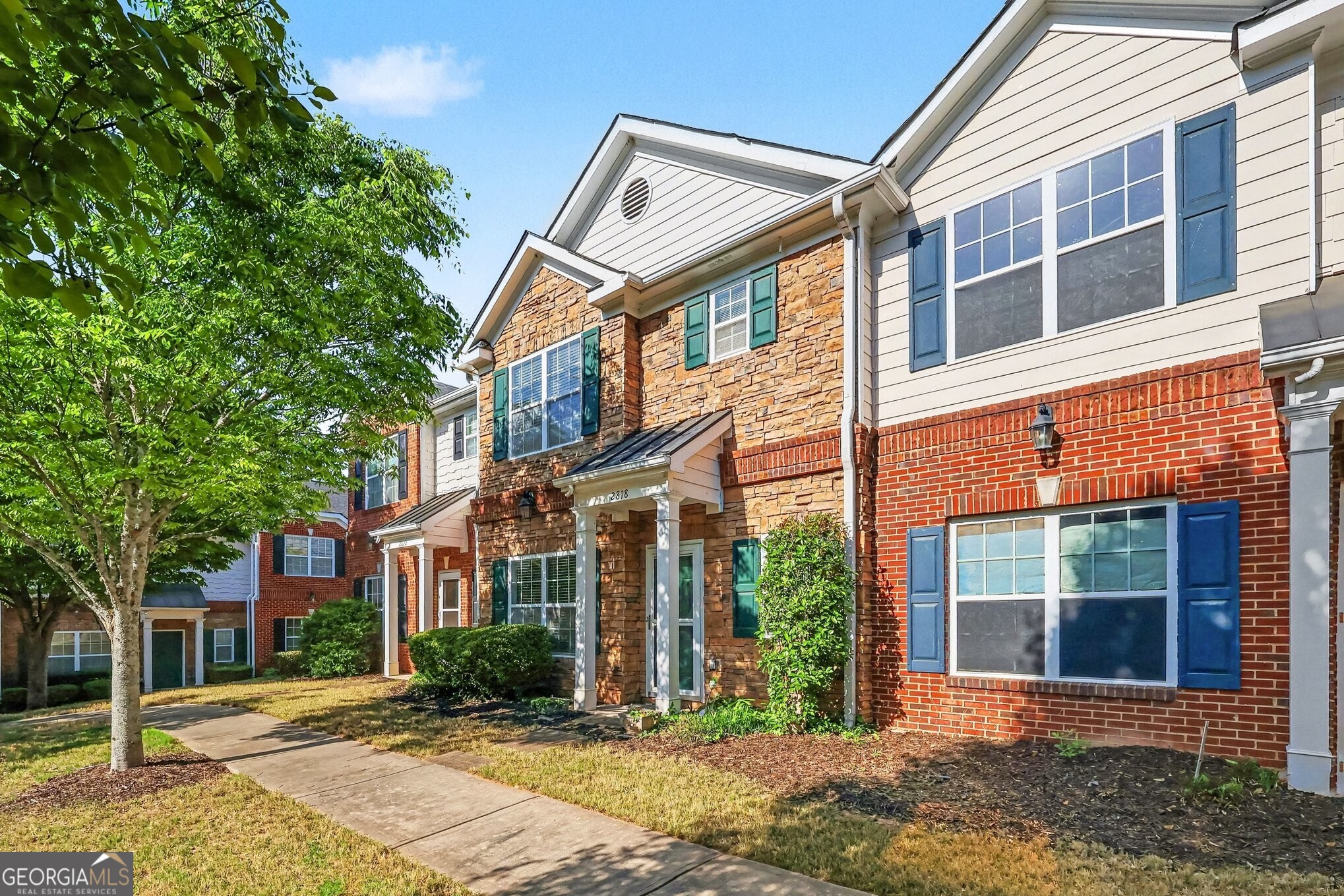 2818 Village Trace Atlanta GA 30344