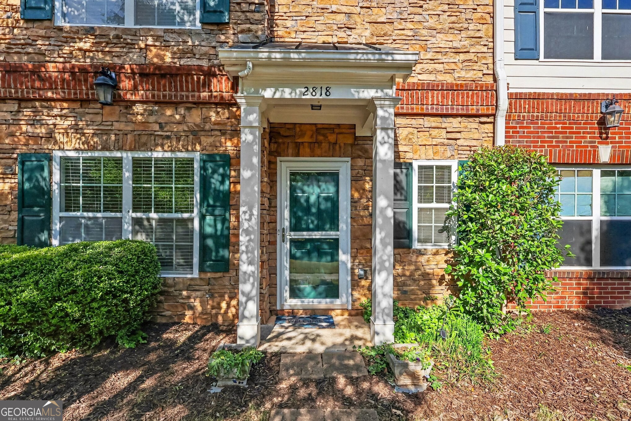 2818 Village Trace Atlanta GA 30344