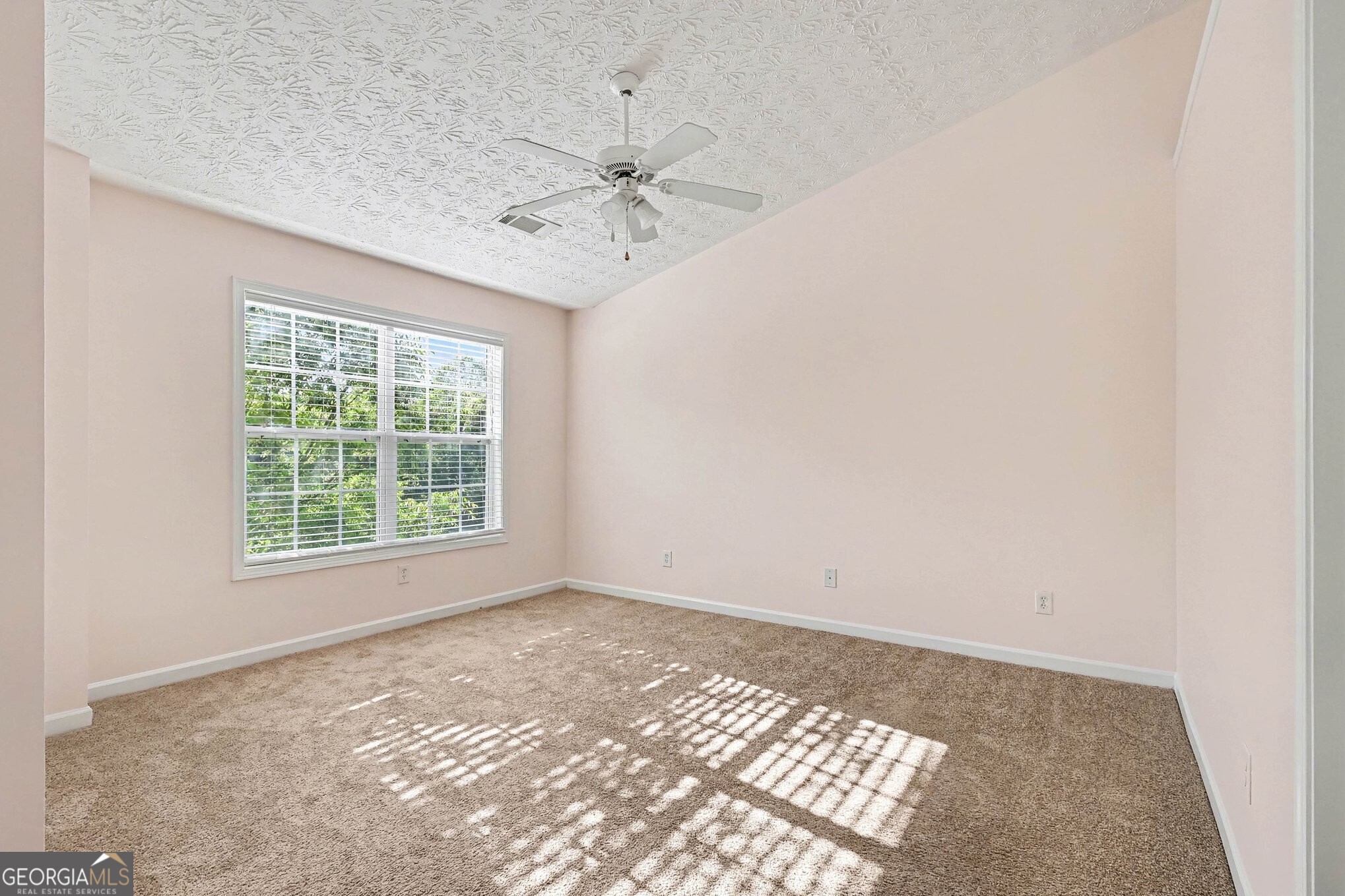 2818 Village Trace Atlanta GA 30344