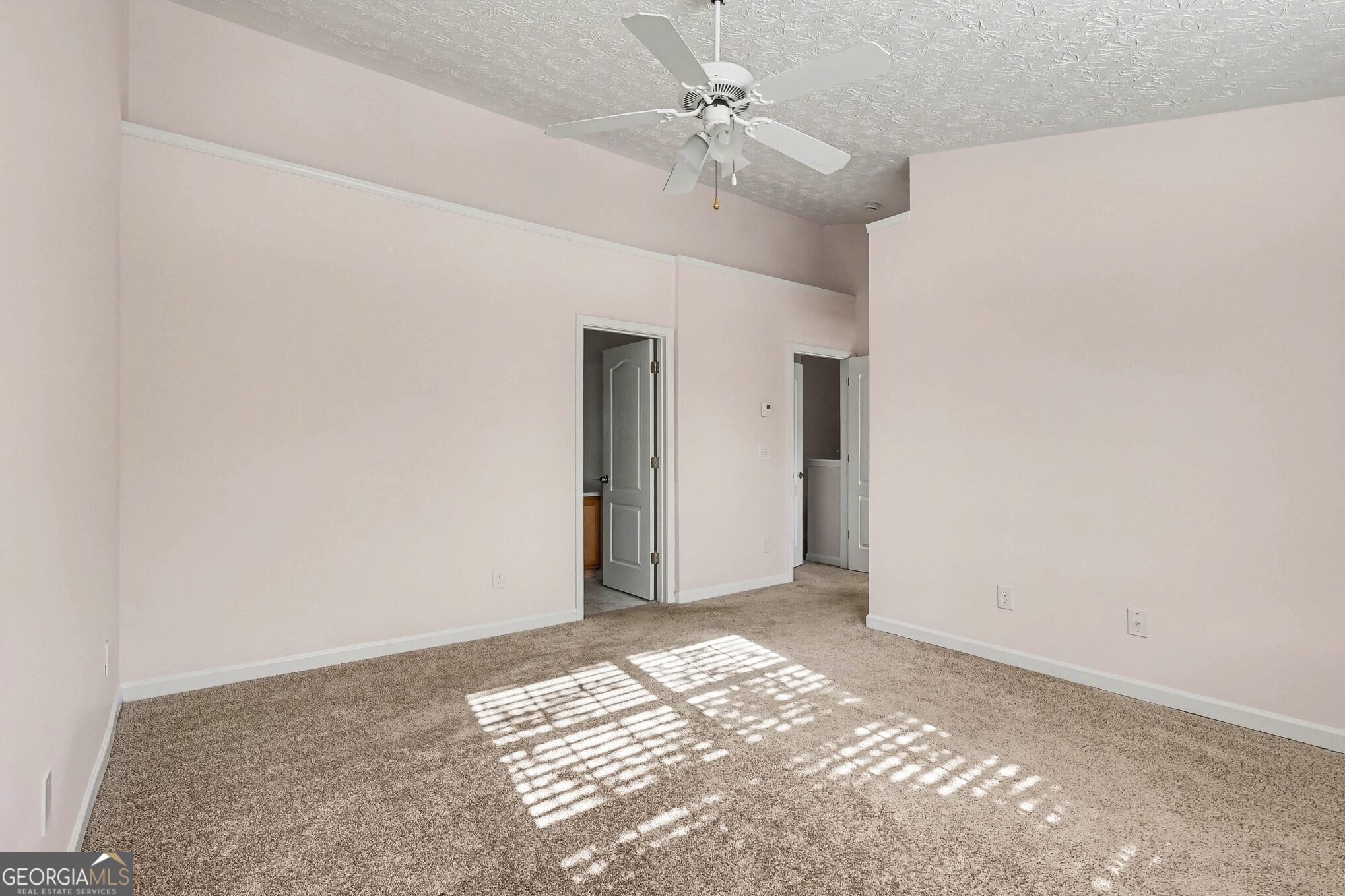 2818 Village Trace Atlanta GA 30344