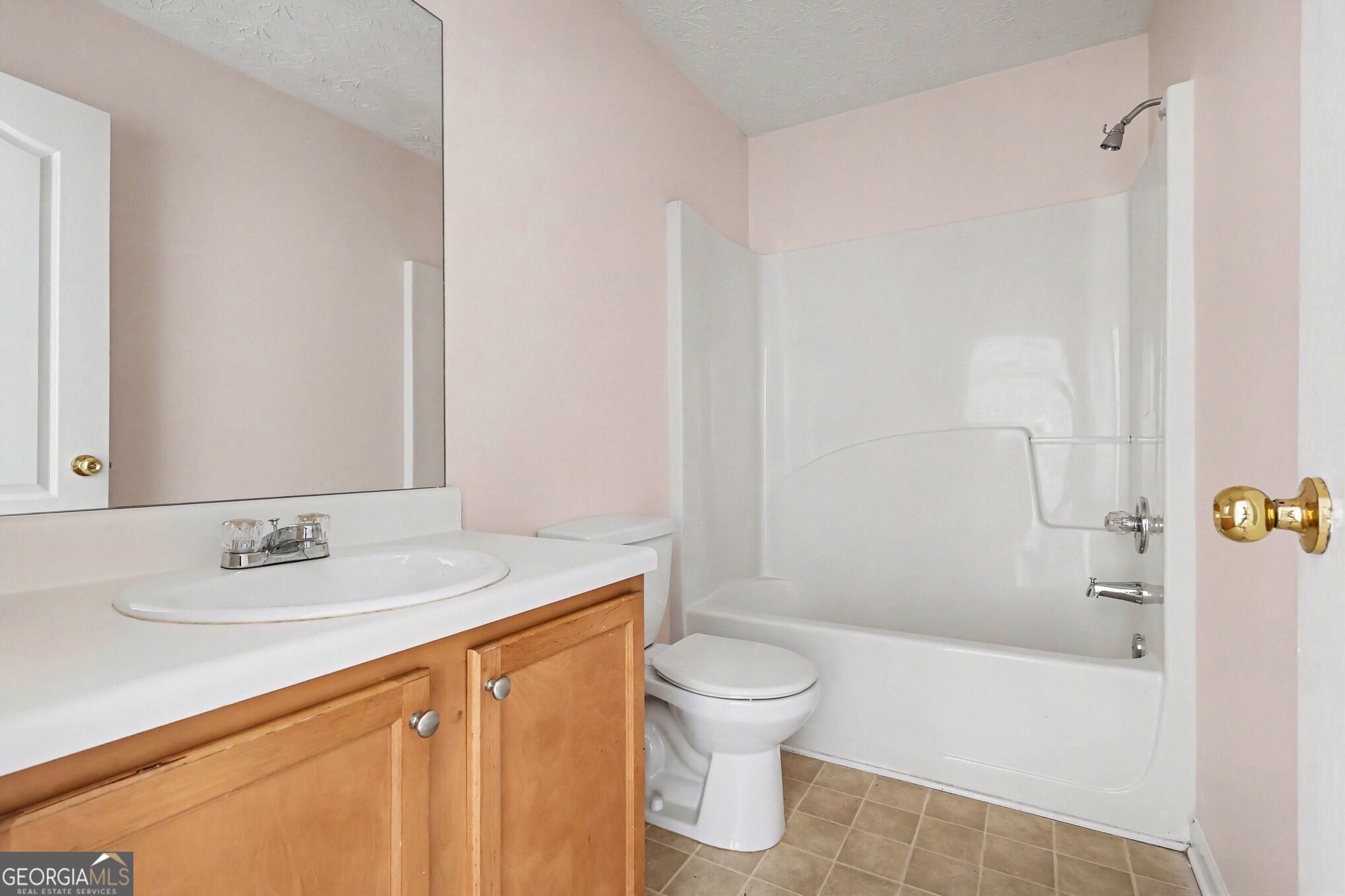 2818 Village Trace Atlanta GA 30344