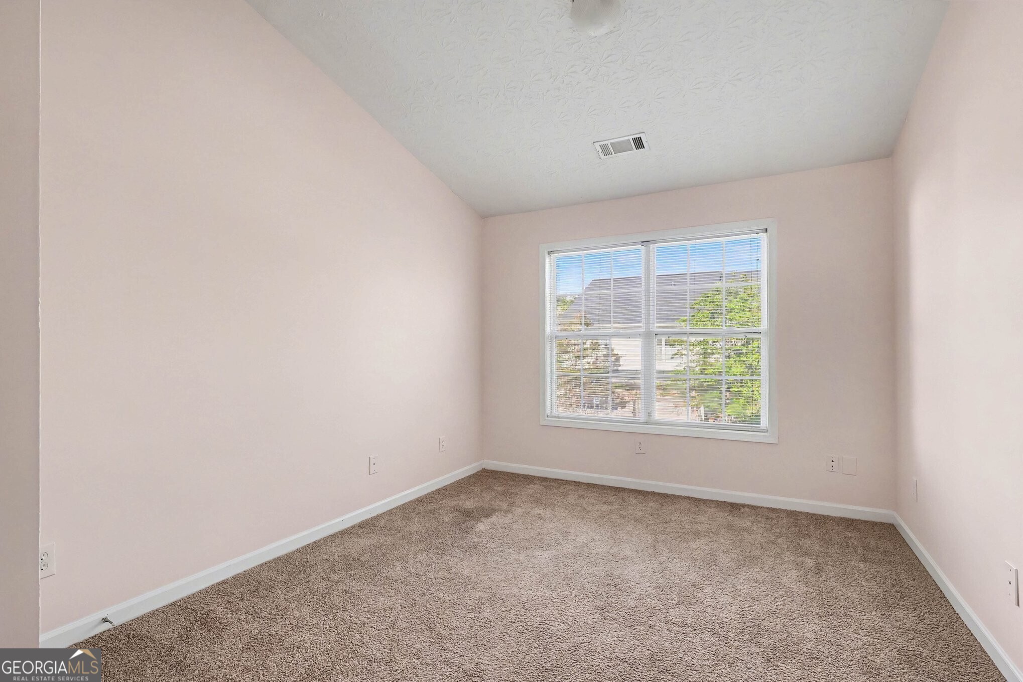 2818 Village Trace Atlanta GA 30344